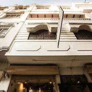 Aakash Ganga Hotel